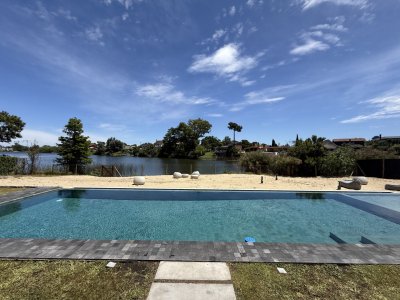 Apartamento ID.138/VENTA-MONOAMBIENTE-CON-COCHERA-PARQUE-MIRAMAR - VENTA MONOAMBIENTE CON COCHERA PARQUE MIRAMAR