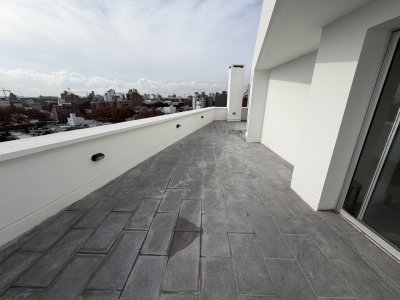 Apartamento ID.181 - Alquiler un dormitorio amoblado en tres cruces A ESTRENAR