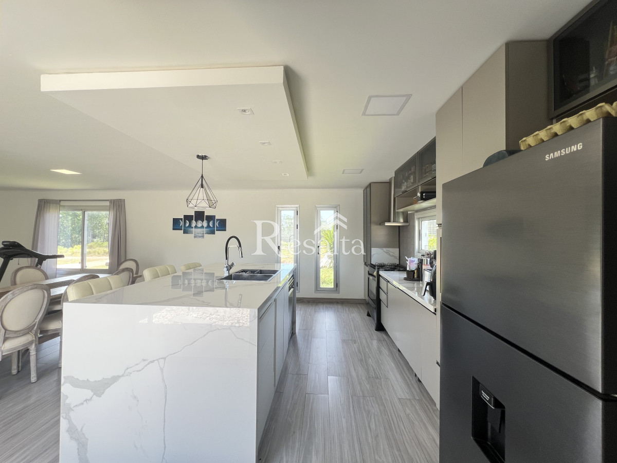 Casa ID.48/Venta-Casa-Pinares - Venta Casa Barrio Privado Chacra Pinares
