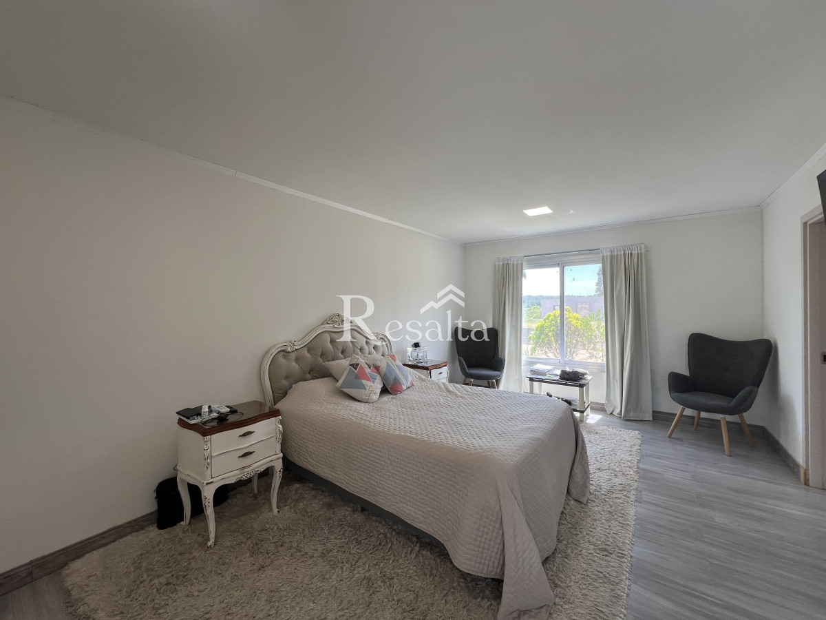 Casa ID.48/Venta-Casa-Pinares - Venta Casa Barrio Privado Chacra Pinares