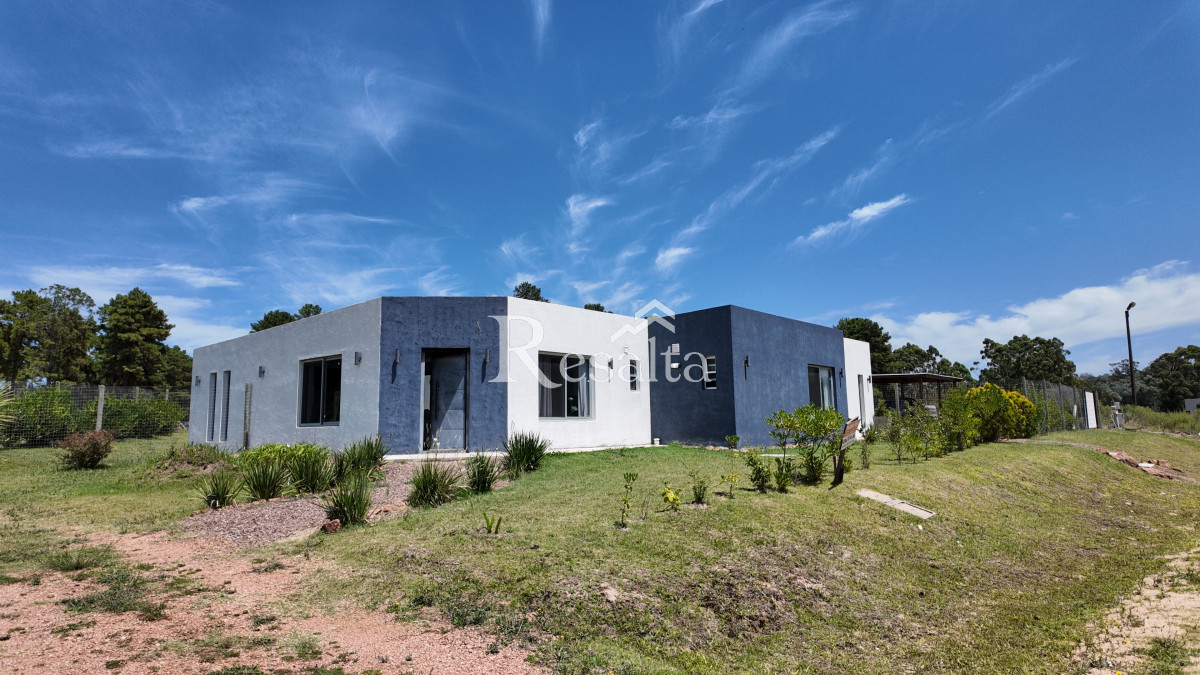Casa ID.48/Venta-Casa-Pinares - Venta Casa Barrio Privado Chacra Pinares