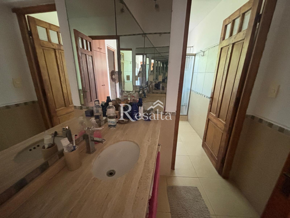 Casa ID.99/VENTA-CASA-LA-TAHONA-4-DORMITORIOS-CON-PISCINA - VENTA CASA LA TAHONA 4 DORMITORIOS CON PISCINA