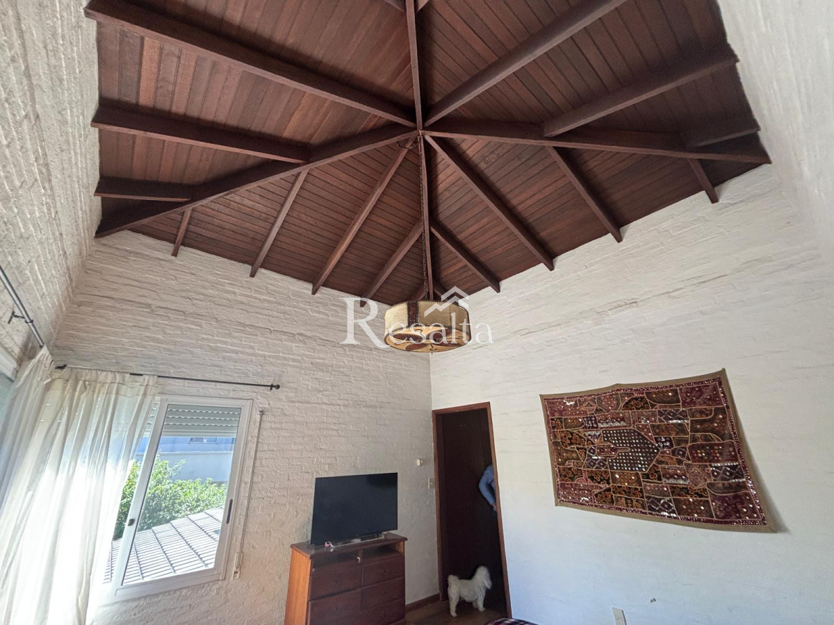 Casa ID.99/VENTA-CASA-LA-TAHONA-4-DORMITORIOS-CON-PISCINA - VENTA CASA LA TAHONA 4 DORMITORIOS CON PISCINA