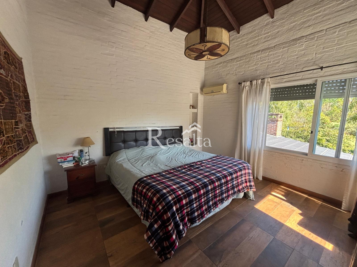 Casa ID.99/VENTA-CASA-LA-TAHONA-4-DORMITORIOS-CON-PISCINA - VENTA CASA LA TAHONA 4 DORMITORIOS CON PISCINA