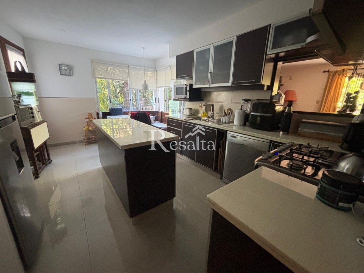 Casa ID.99/VENTA-CASA-LA-TAHONA-4-DORMITORIOS-CON-PISCINA - VENTA CASA LA TAHONA 4 DORMITORIOS CON PISCINA