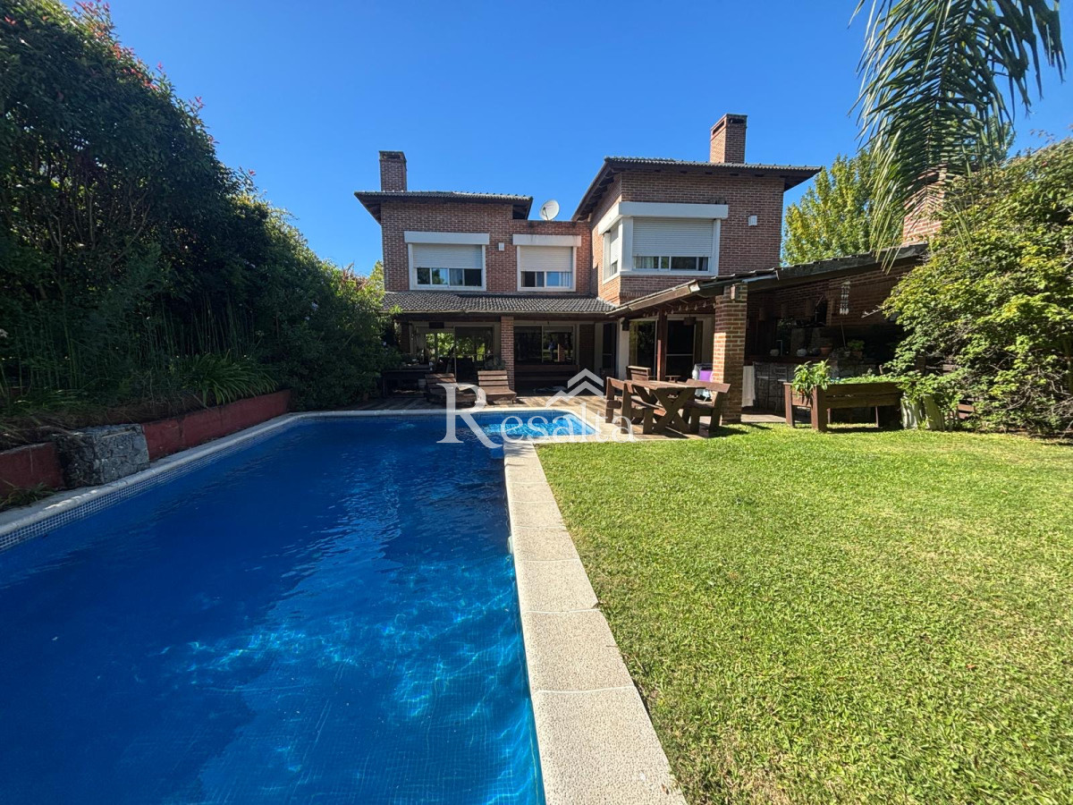 Casa ID.99/VENTA-CASA-LA-TAHONA-4-DORMITORIOS-CON-PISCINA - VENTA CASA LA TAHONA 4 DORMITORIOS CON PISCINA