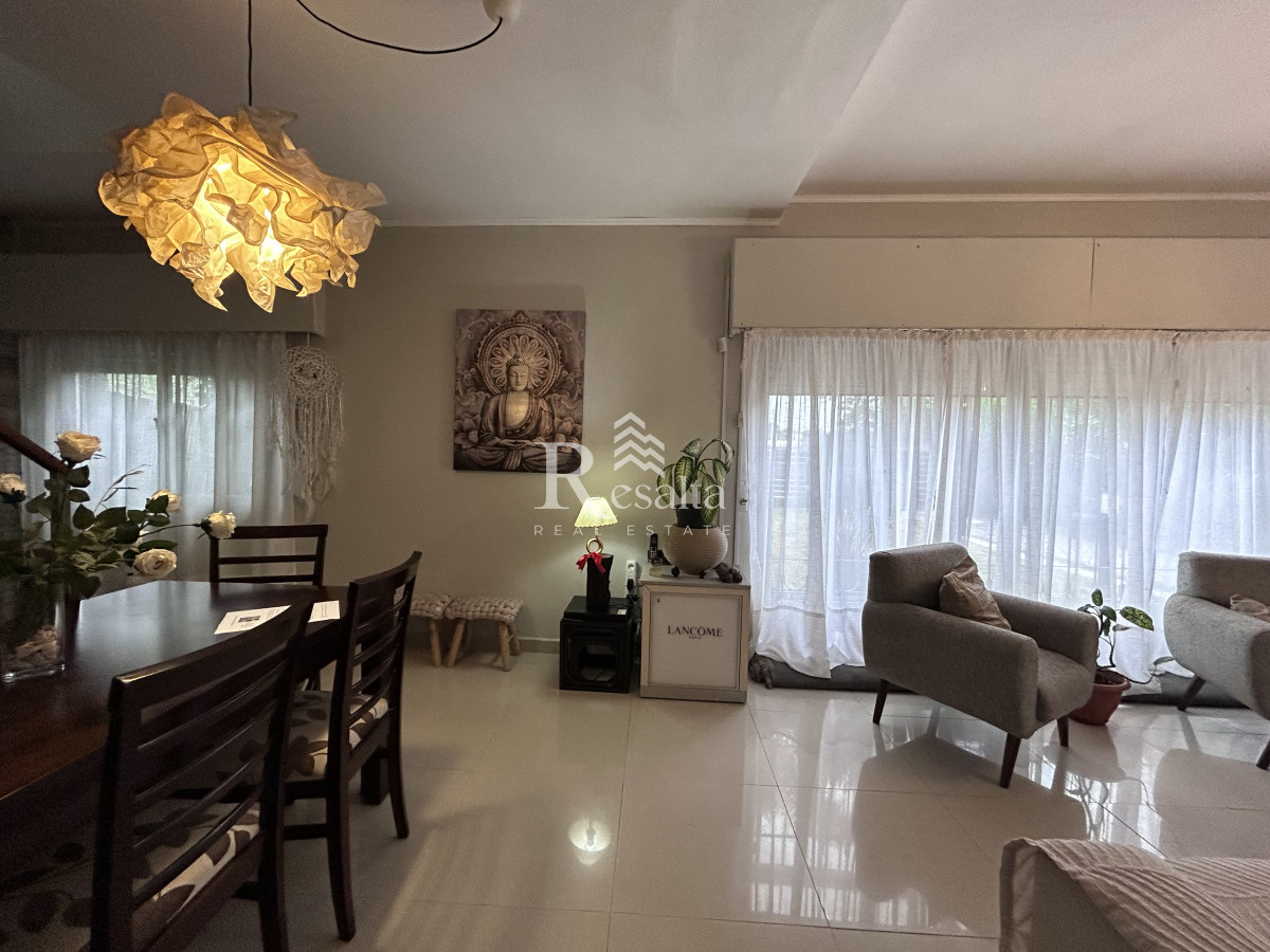Casa ID.44/VENTA-CASA-CON-PISCINA-LOMAS-DE-SOLYMAR- - VENTA CASA CON PISCINA LOMAS DE SOLYMAR 