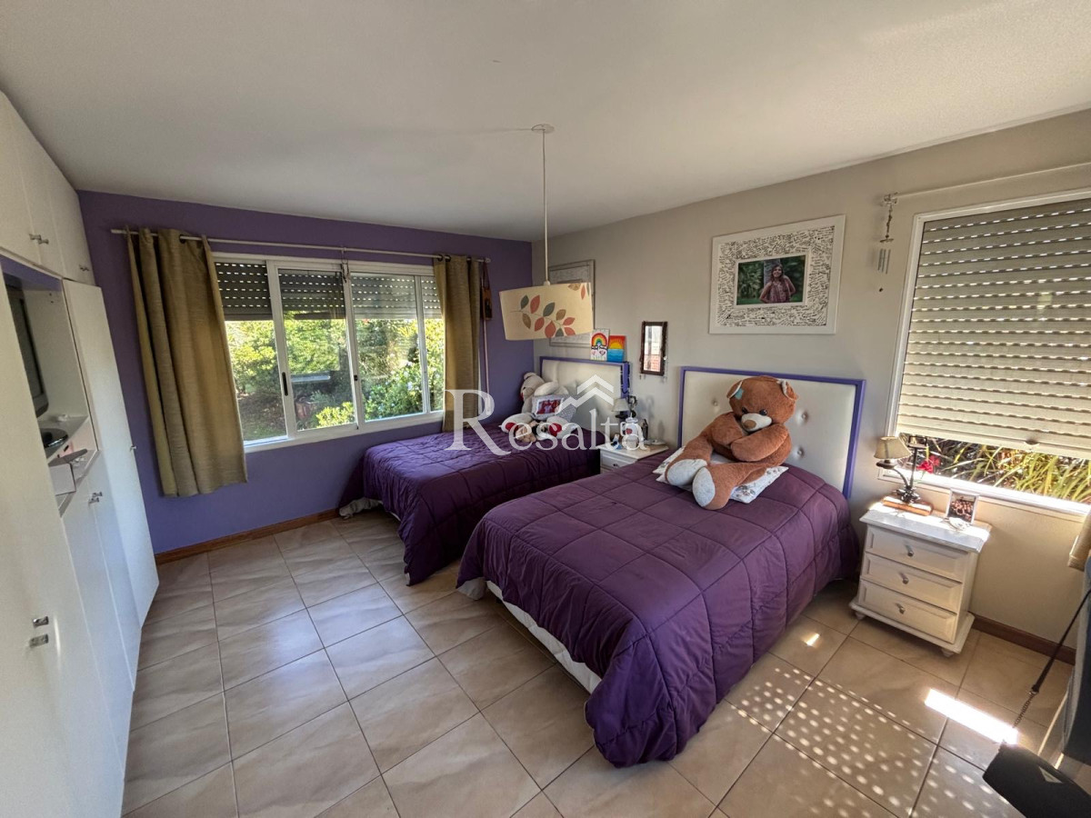 Casa ID.99/VENTA-CASA-LA-TAHONA-4-DORMITORIOS-CON-PISCINA - VENTA CASA LA TAHONA 4 DORMITORIOS CON PISCINA