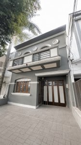 VENTA CASA POCITOS 4 DORMITORIOS Y COCHERA