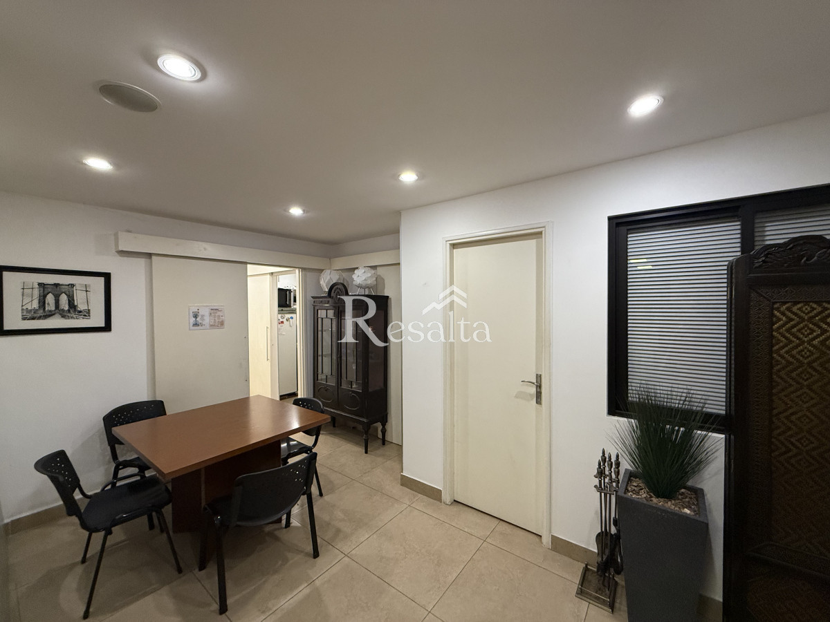 Oficina ID.92/VENTA-OFICINA-CON-RENTA-CIUDAD-VIEJA - VENTA OFICINA CON RENTA CIUDAD VIEJA