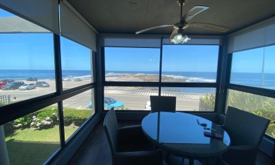 En venta apartamento 3 dormitorios frente al mar con excelente vista, Peninsula, Punta del Este