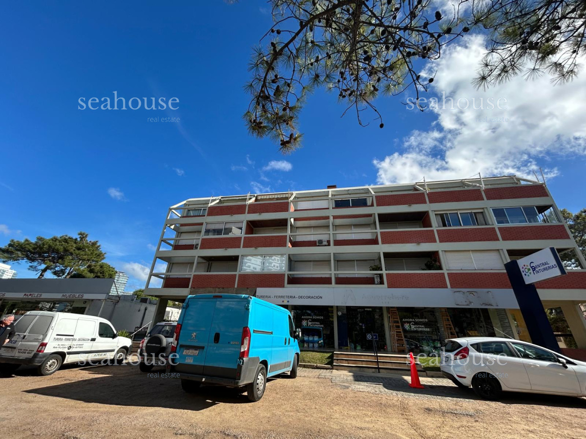 Apartamento Ref.1312 - Apto en venta en Aidy Grill, terraza, reciclado