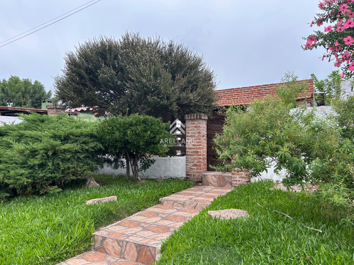 Casa ID.4382 - Venta casa 2 Dormitorios Barrio La Sonrisa