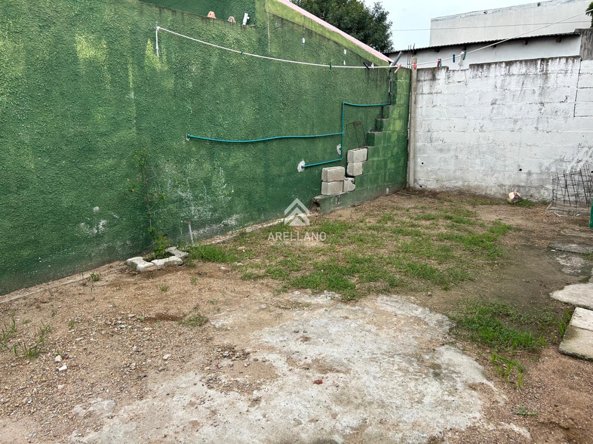 Casa ID.4382 - Venta casa 2 Dormitorios Barrio La Sonrisa
