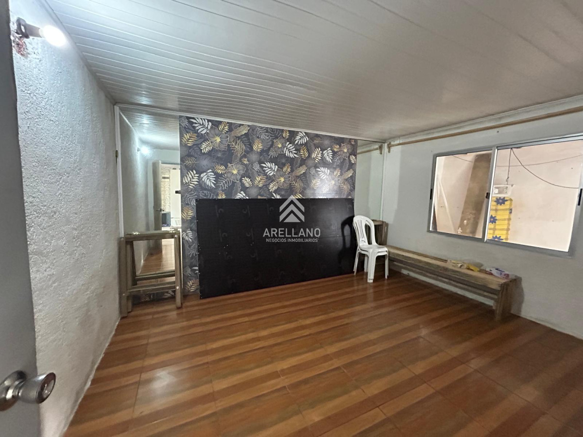 Casa ID.4382 - Venta casa 2 Dormitorios Barrio La Sonrisa