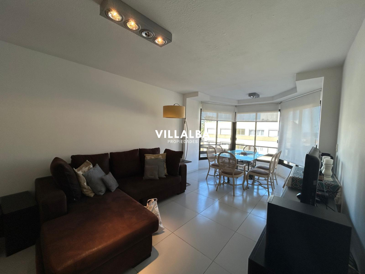 Apartamento ID.3953 - Se vende hermoso y amplio apto en la Peninsula 