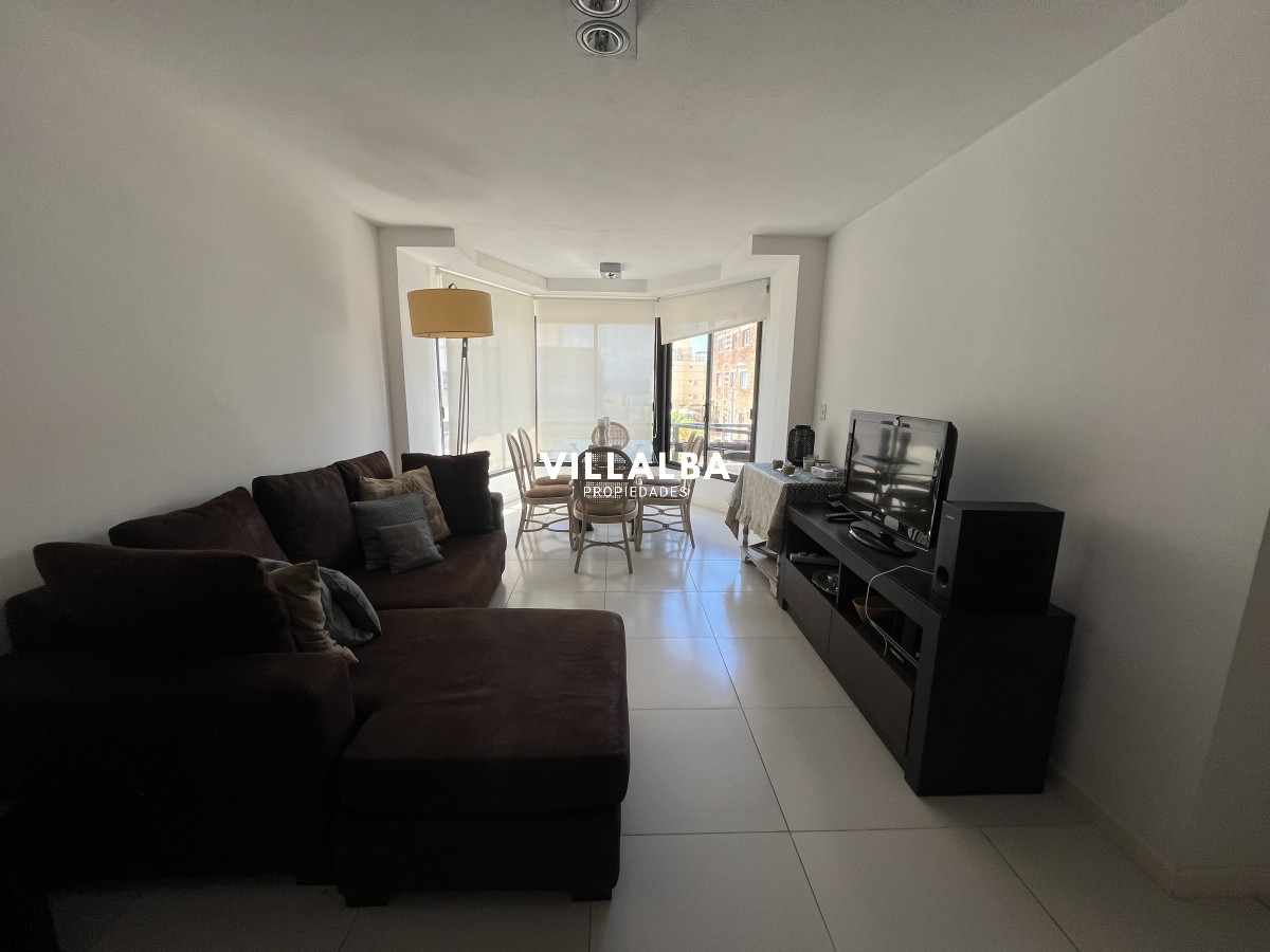 Apartamento ID.3953 - Se vende hermoso y amplio apto en la Peninsula 