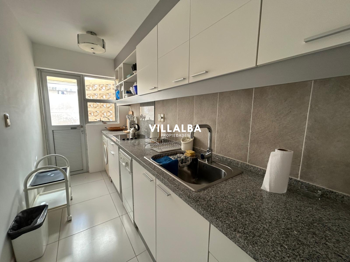 Apartamento ID.3953 - Se vende hermoso y amplio apto en la Peninsula 