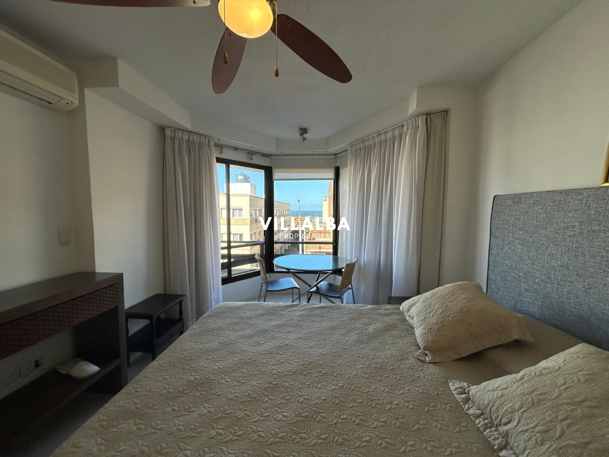 Apartamento ID.3953 - Se vende hermoso y amplio apto en la Peninsula 