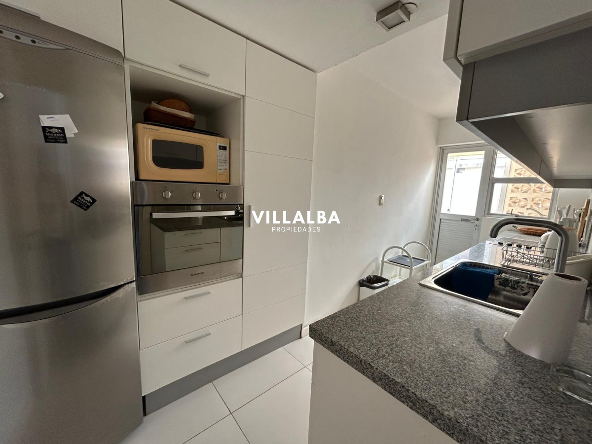 Apartamento ID.3953 - Se vende hermoso y amplio apto en la Peninsula 