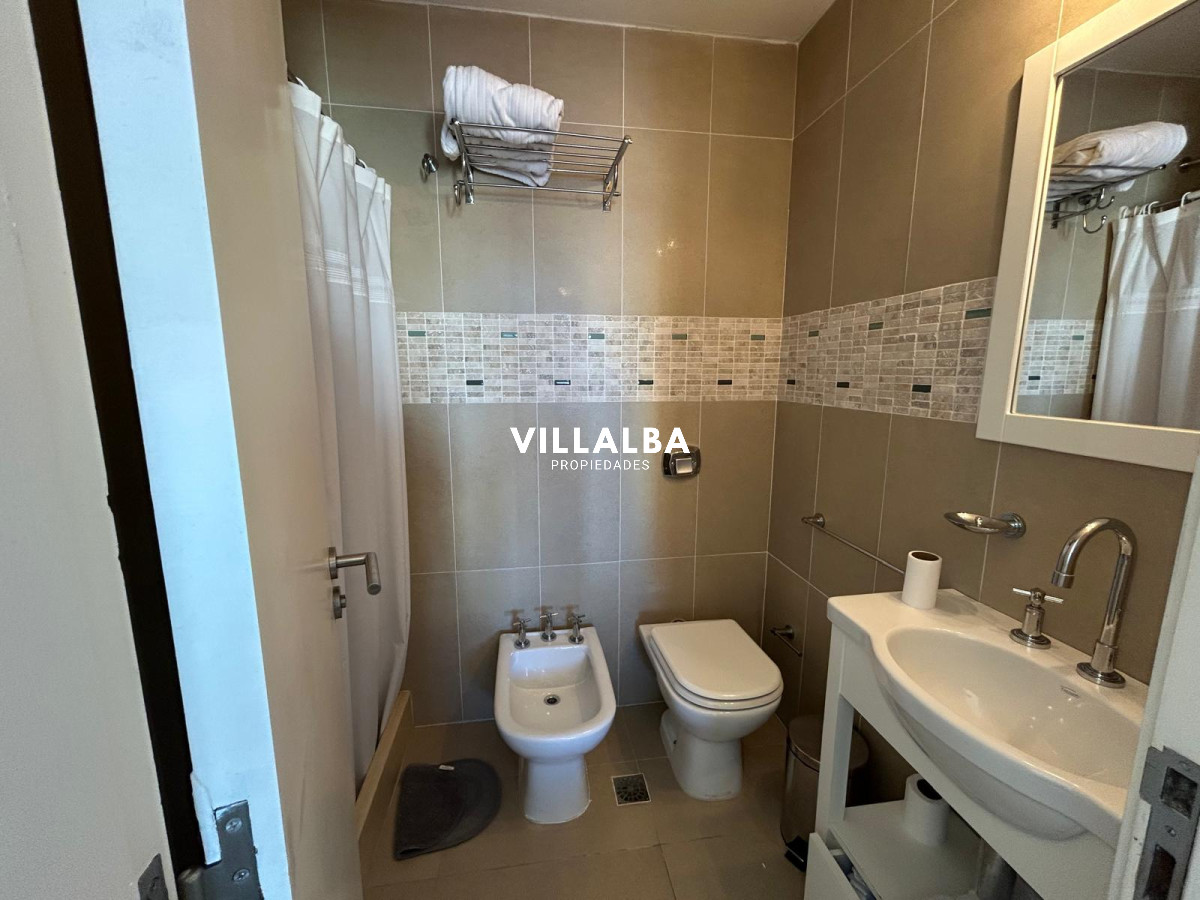 Apartamento ID.3953 - Se vende hermoso y amplio apto en la Peninsula 