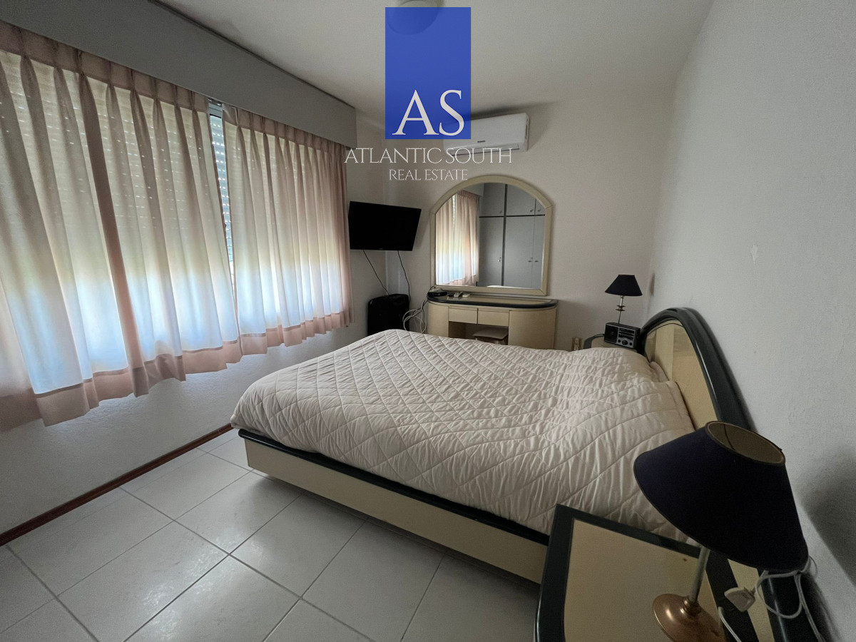 Apartamento ID.4318 - Apartamento 2 dromitorios con terraza, parrillero propio, cochera Punta del Este