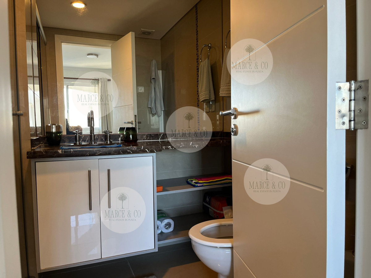 Apartamento ID.398 - Hermoso apartamento, amplia terraza, garage en subsuelo.