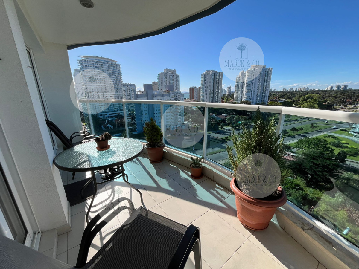 Apartamento ID.398 - Hermoso apartamento, amplia terraza, garage en subsuelo.