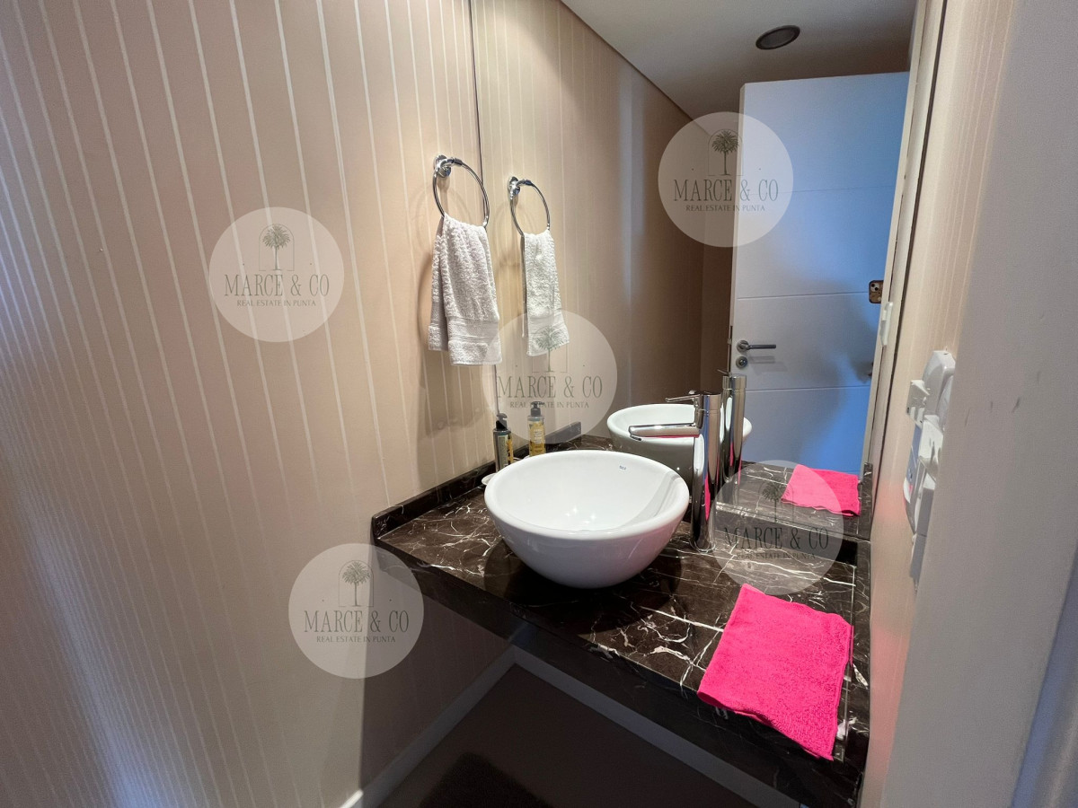Apartamento ID.398 - Hermoso apartamento, amplia terraza, garage en subsuelo.