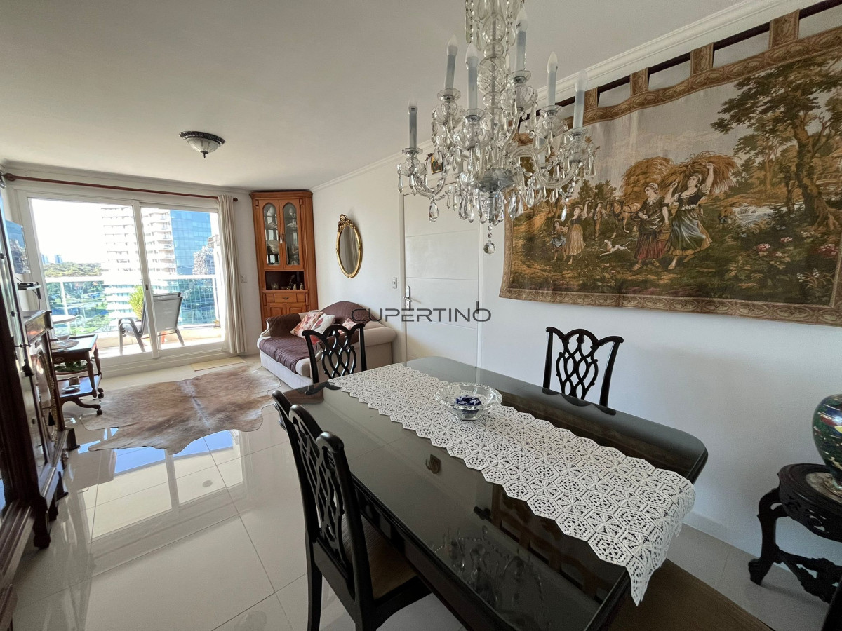 Apartamento ID.178 - Casino Tower, Hermoso apartamento, amplia terraza, garage en subsuelo.