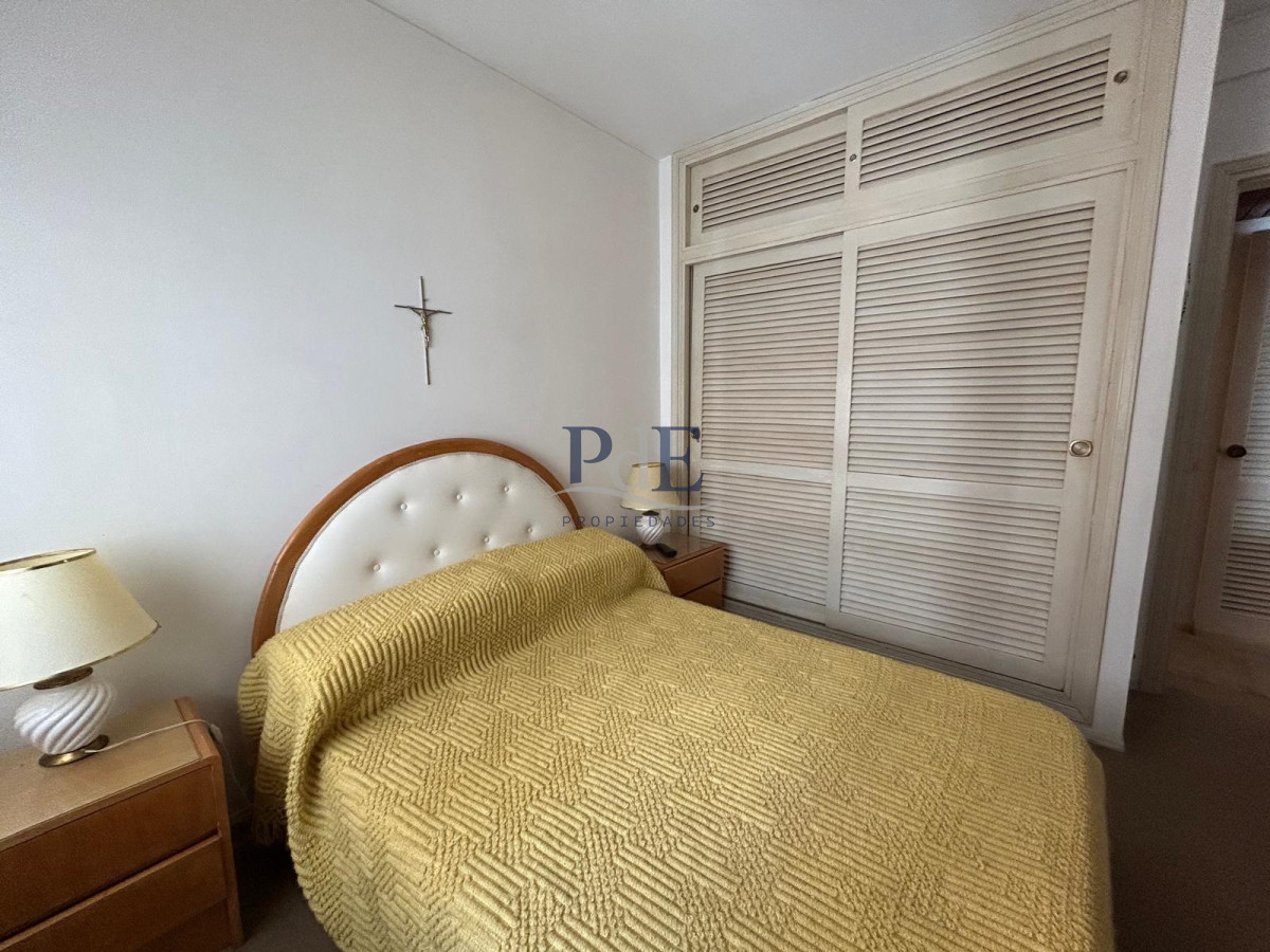 Venta de apto 1 dorm., Edificio Islamar, a metros de las Playas Brava y Mansa  - Imagen 12