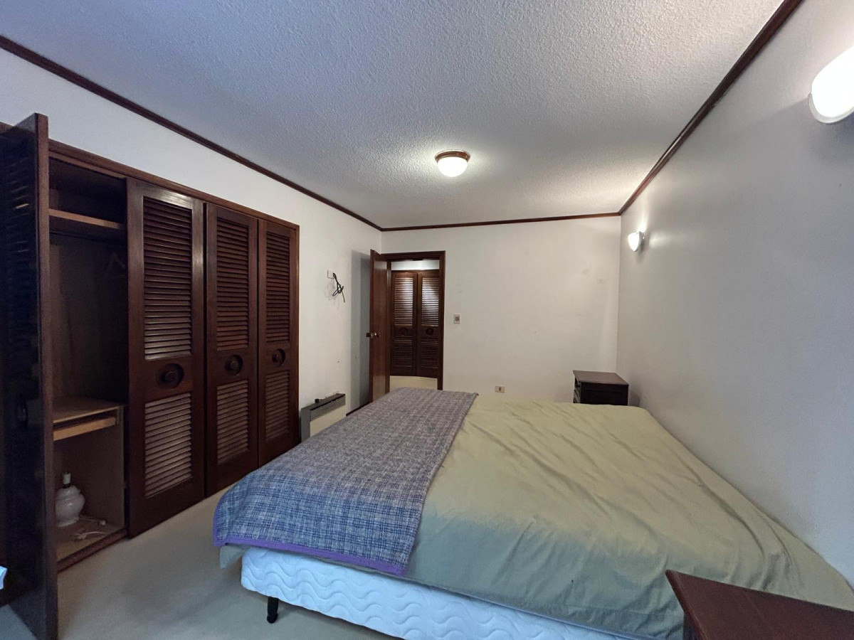 Apartamento ID.2939 - Hermoso apto en venta, Planta Baja, jardin propio con vista a la Playa Brava 