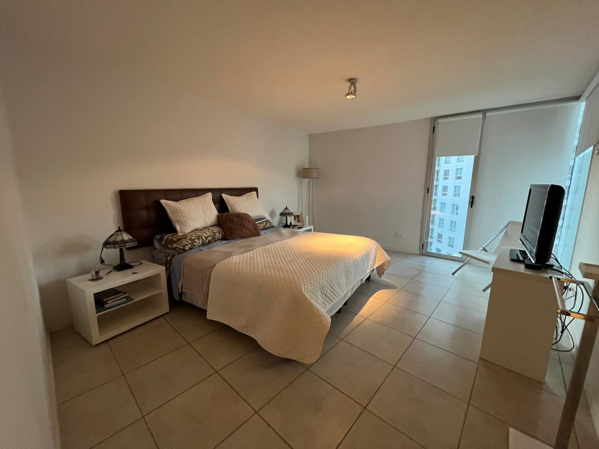 Apartamento ID.2787 - Hermoso apartamento con terraza y vista a la Playa Brava