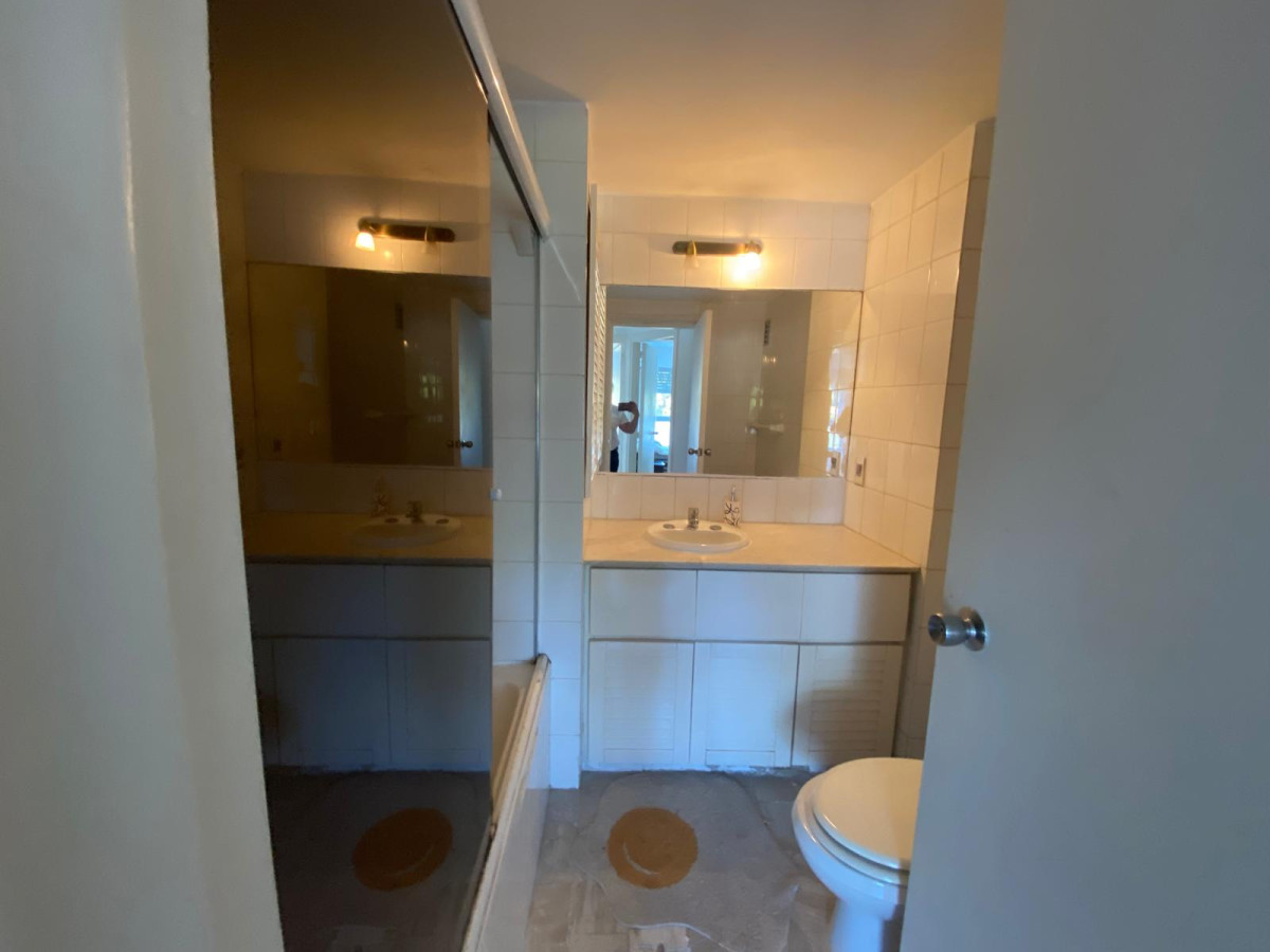 Apartamento ID.2742 - Amplio apartamento, con terraza cerrada, y garage