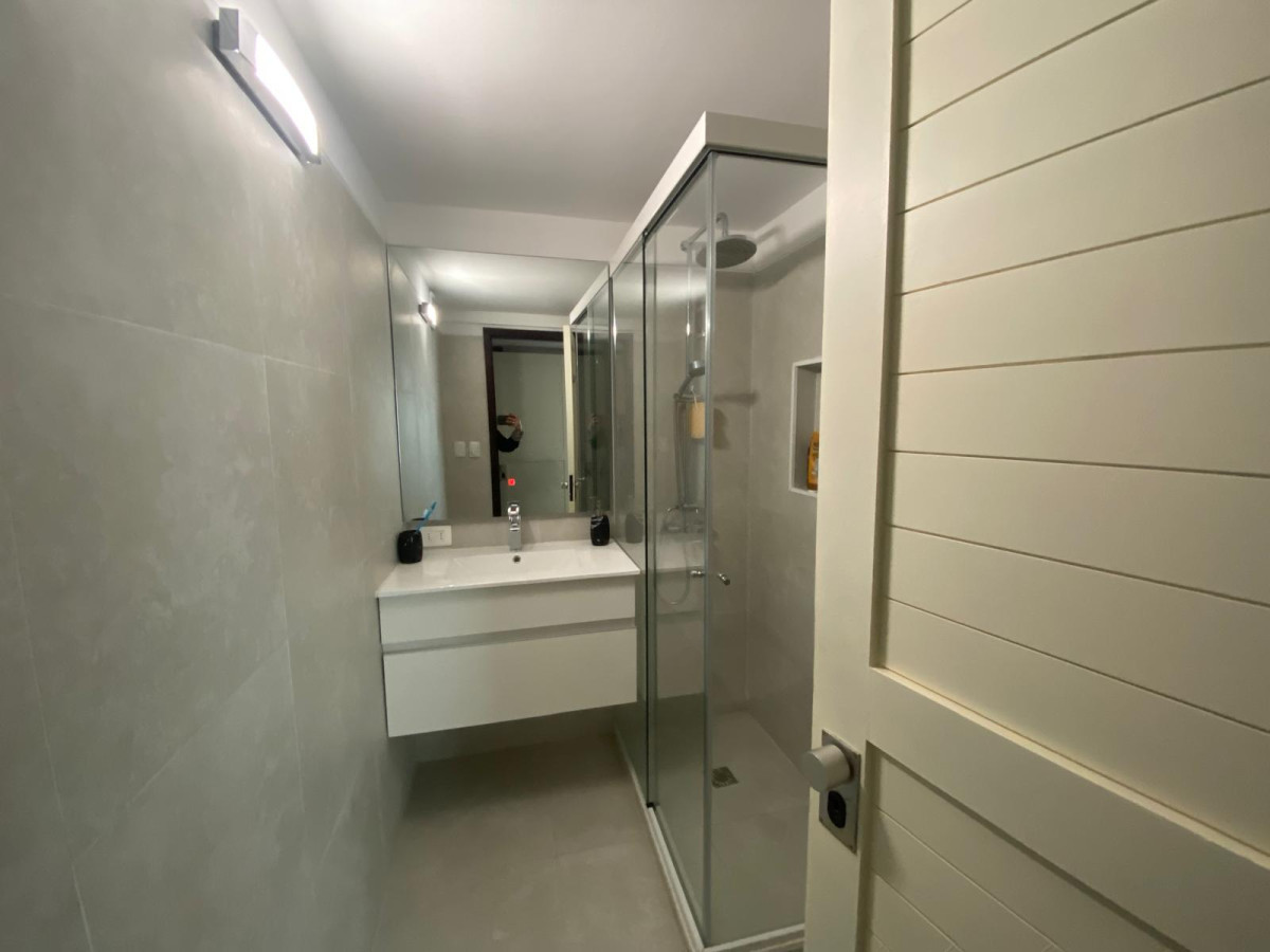 Apartamento ID.2850 - Excelente vista a la Playa Brava, Ideal para vivir todo el año