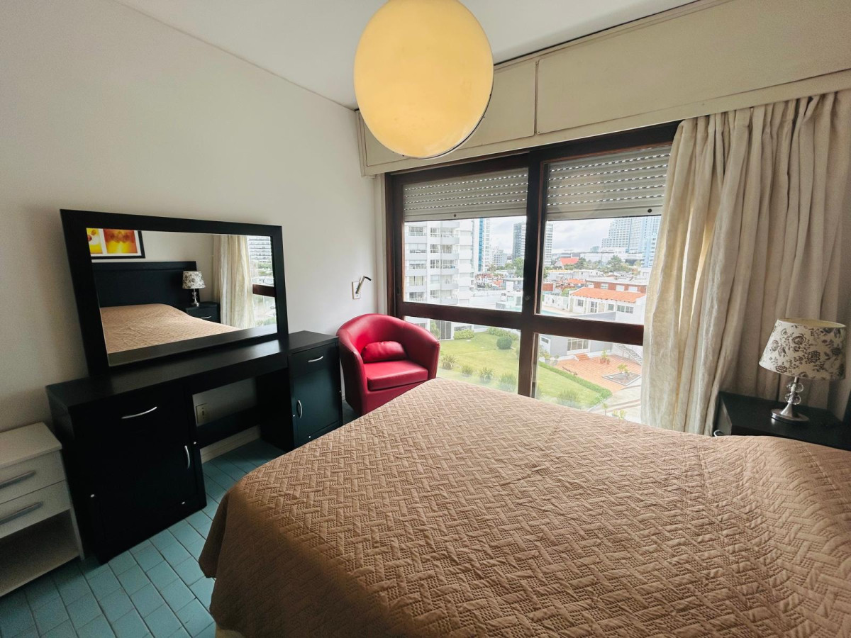Apartamento ID.2902 - Apto en Venta en Edificio Islamar, Terraza, garage en subsuelo