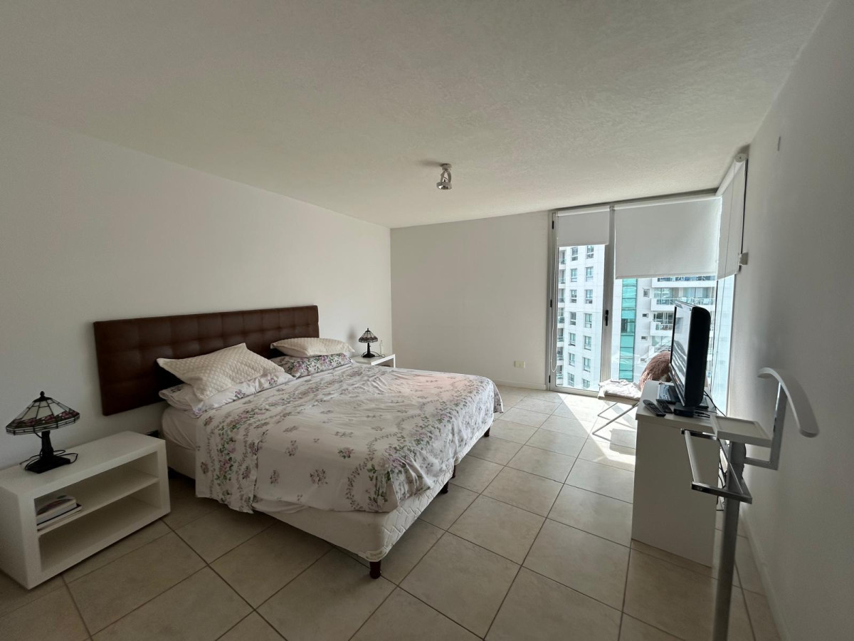 Apartamento ID.2827 - A 100 metros de la Playa Brava