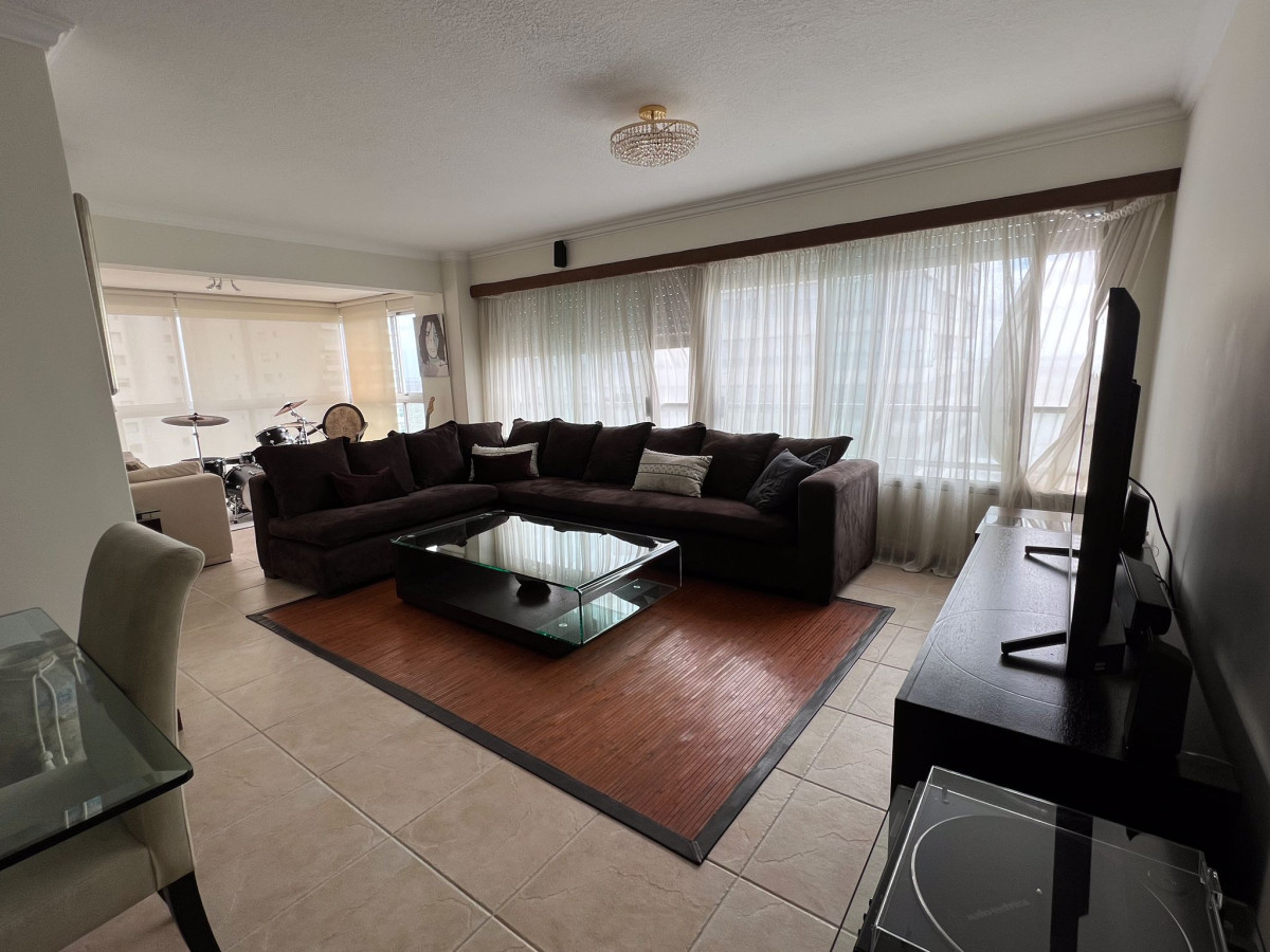 Apartamento ID.1092 - ¡Hermoso apartamento! Primera Linea al Mar 
