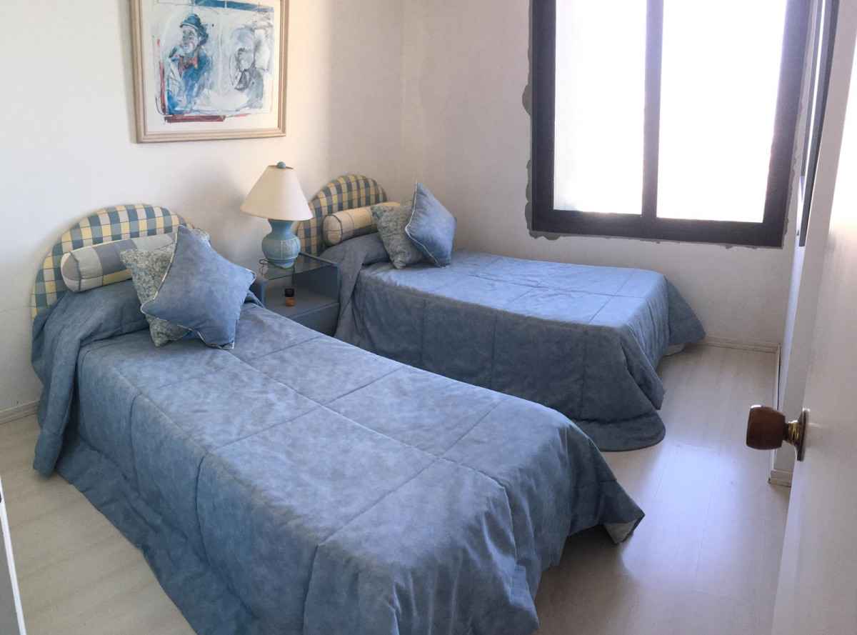 Apartamento ID.2308 - Piso alto con vista, Edificio con sevicios
