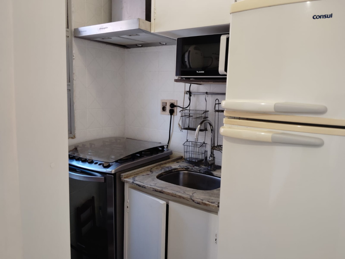 Apartamento ID.2822 - Apto en venta, Reciclado, a metros del Mar, con garage 
