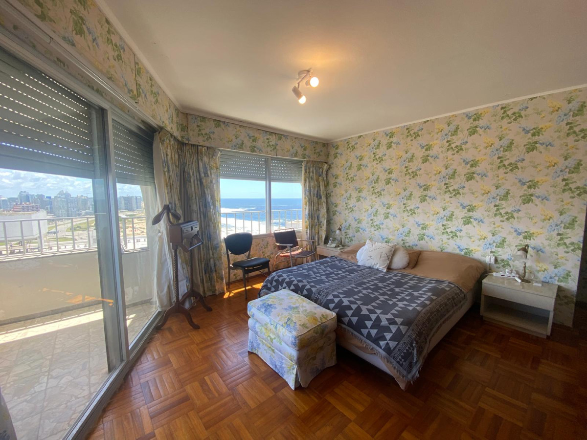 Apartamento ID.2844 - Excelente vista, terraza, piso alto