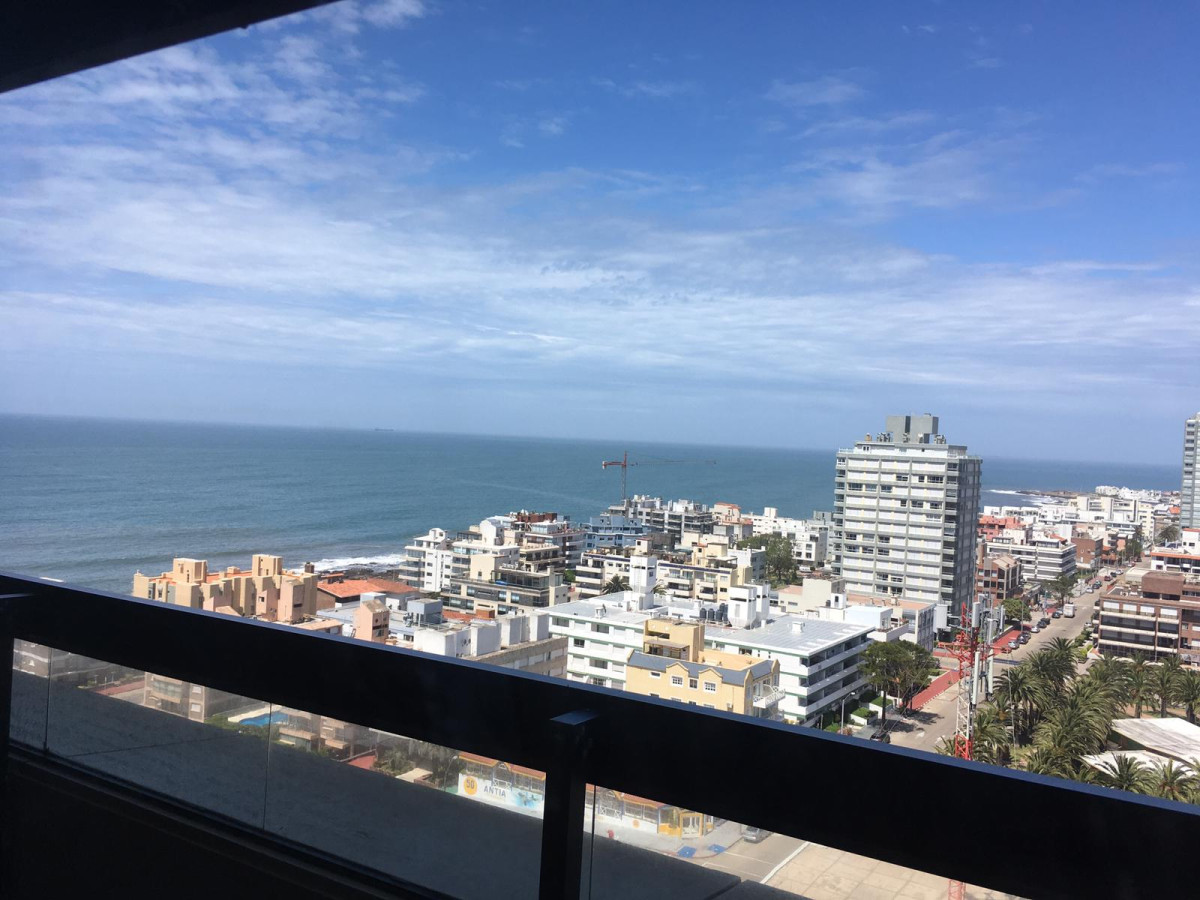 Apartamento ID.2308 - Piso alto con vista, Edificio con sevicios