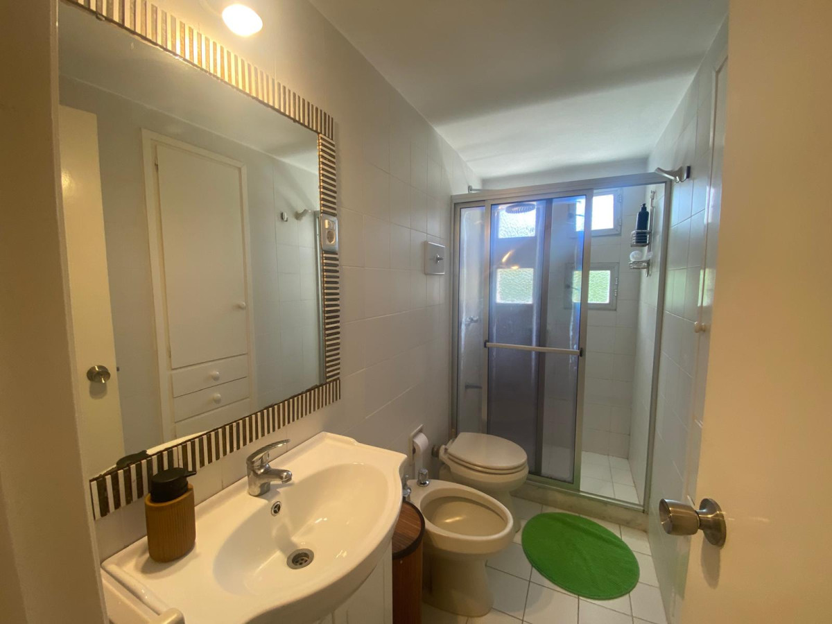 Apartamento ID.2848 - Comodo apto, reciclado, con terraza y cochera 