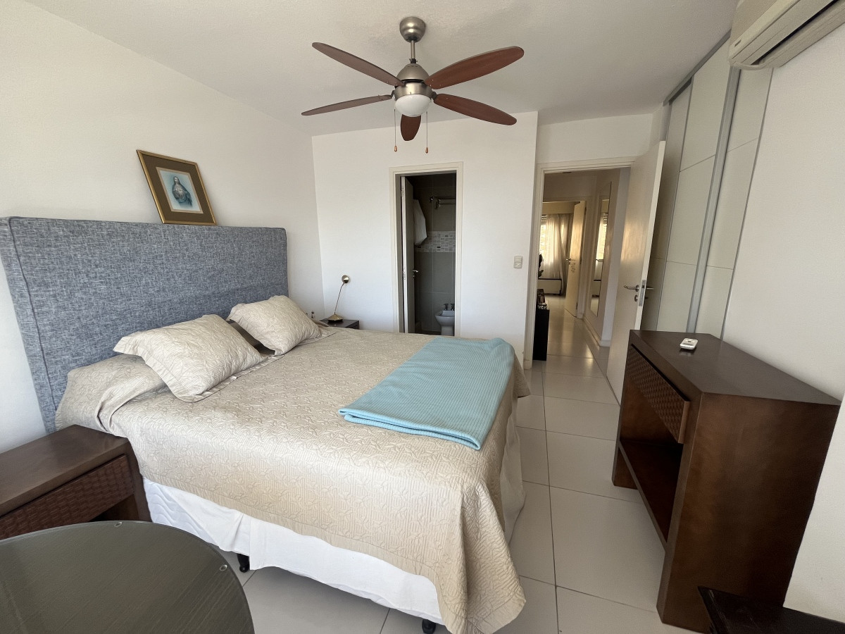 Apartamento ID.2720 - Se vende hermoso y amplio apto 