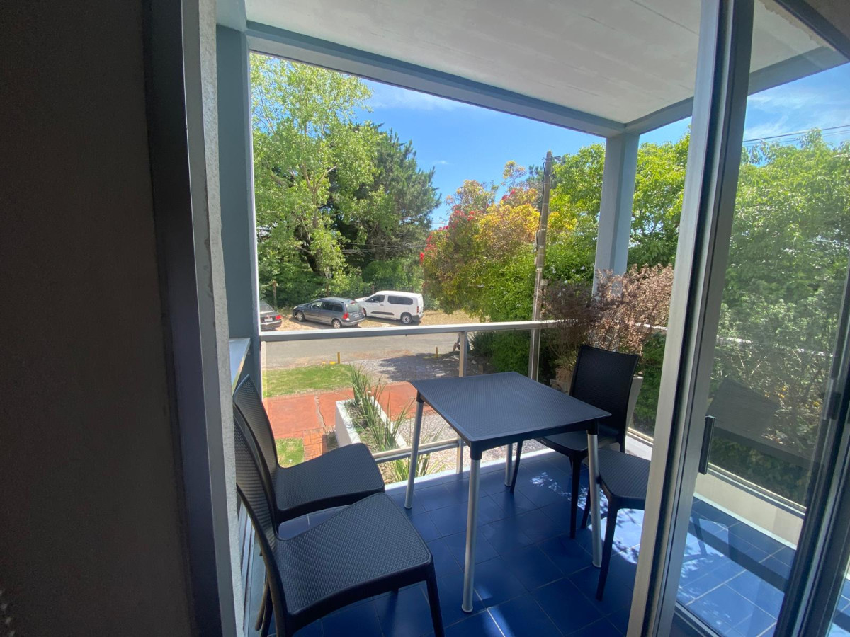 Apartamento ID.2848 - Comodo apto, reciclado, con terraza y cochera 