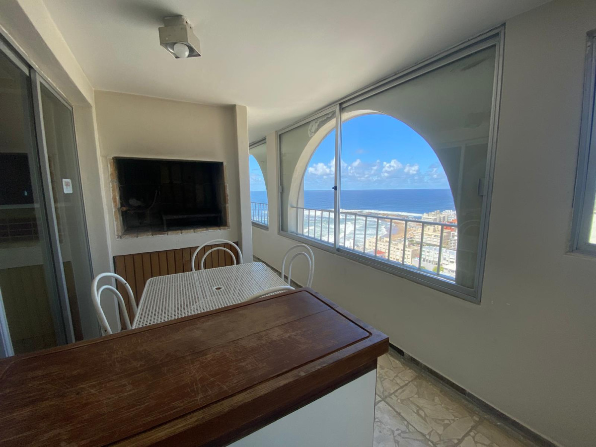 Apartamento ID.2844 - Excelente vista, terraza, piso alto