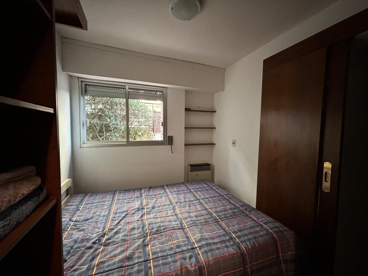 Apartamento ID.2939 - Hermoso apto en venta, Planta Baja, jardin propio con vista a la Playa Brava 