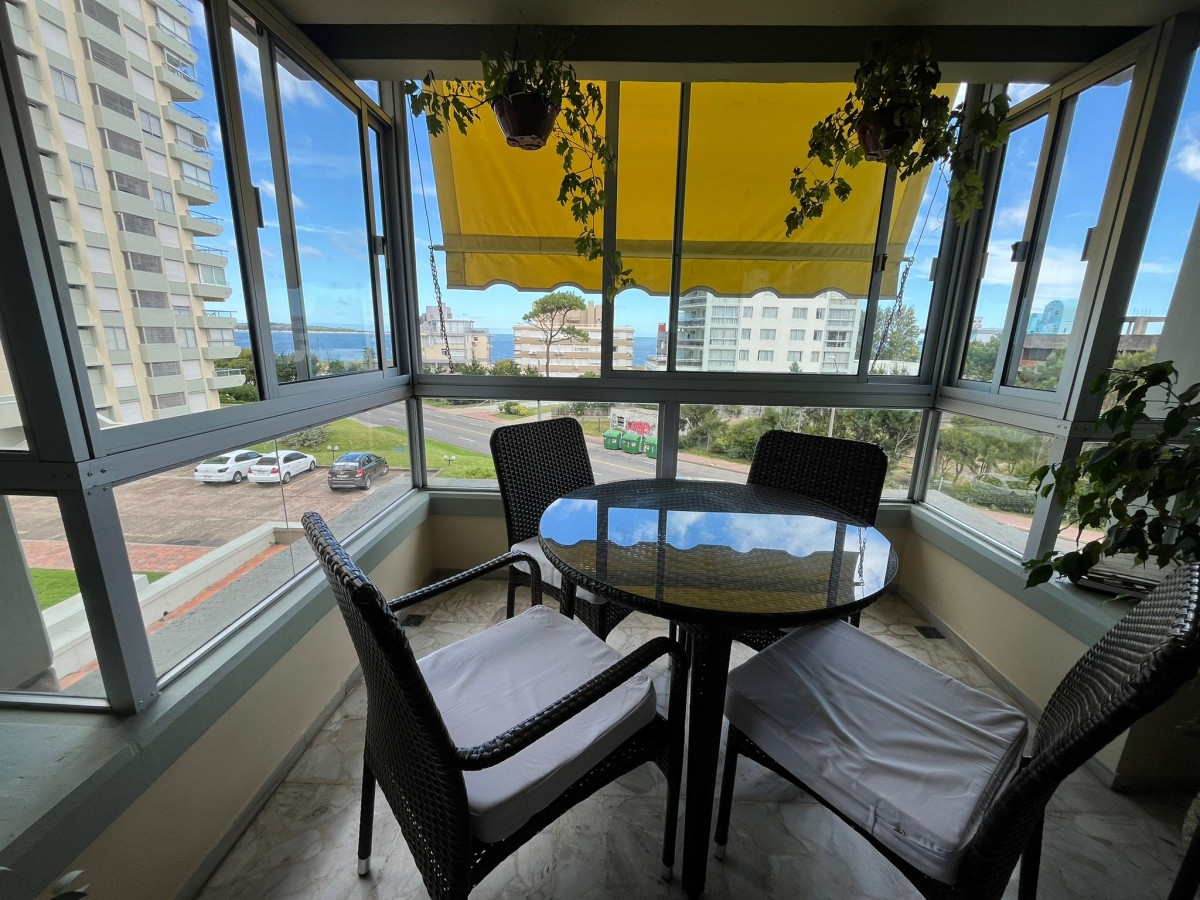 Apartamento ID.2752 - Hermoso apartamento, con terraza y vista al mar 