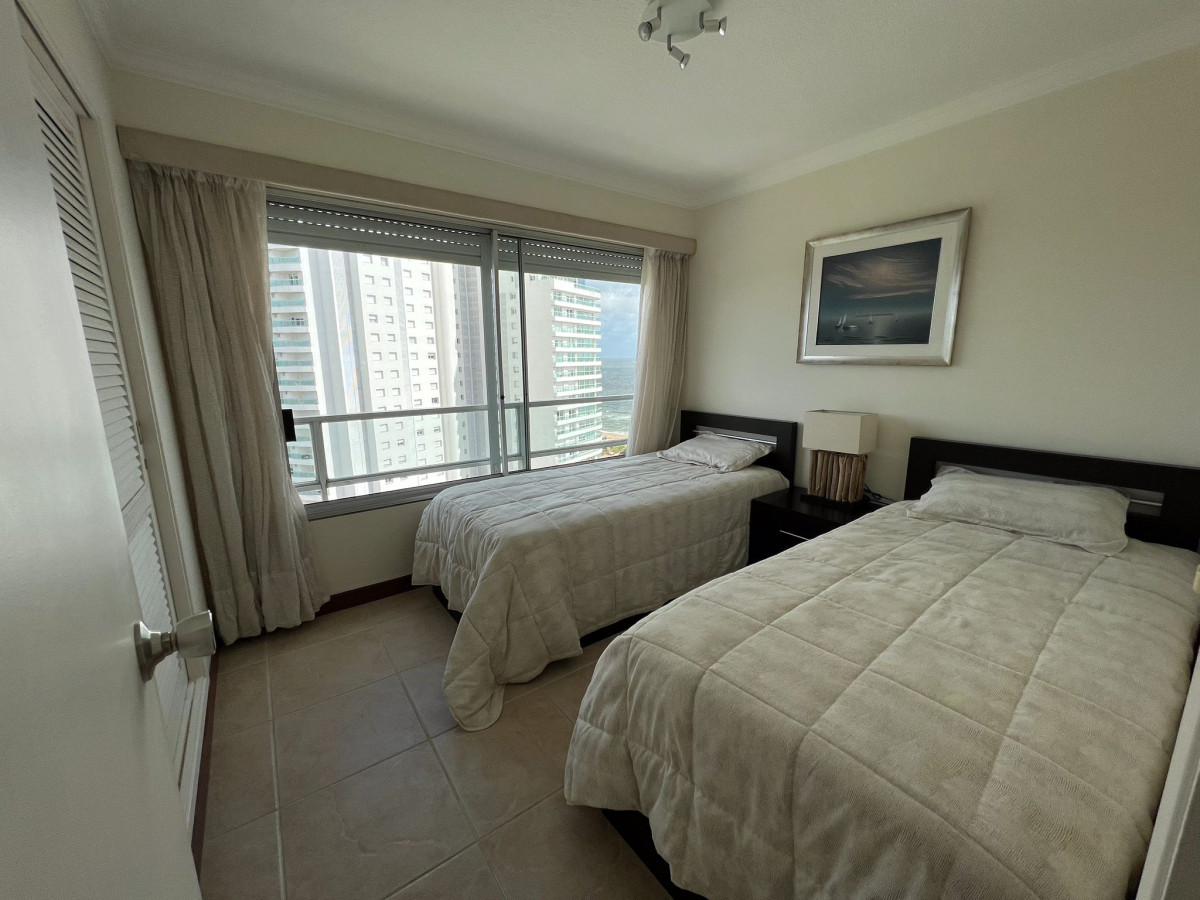 Apartamento ID.1092 - ¡Hermoso apartamento! Primera Linea al Mar 