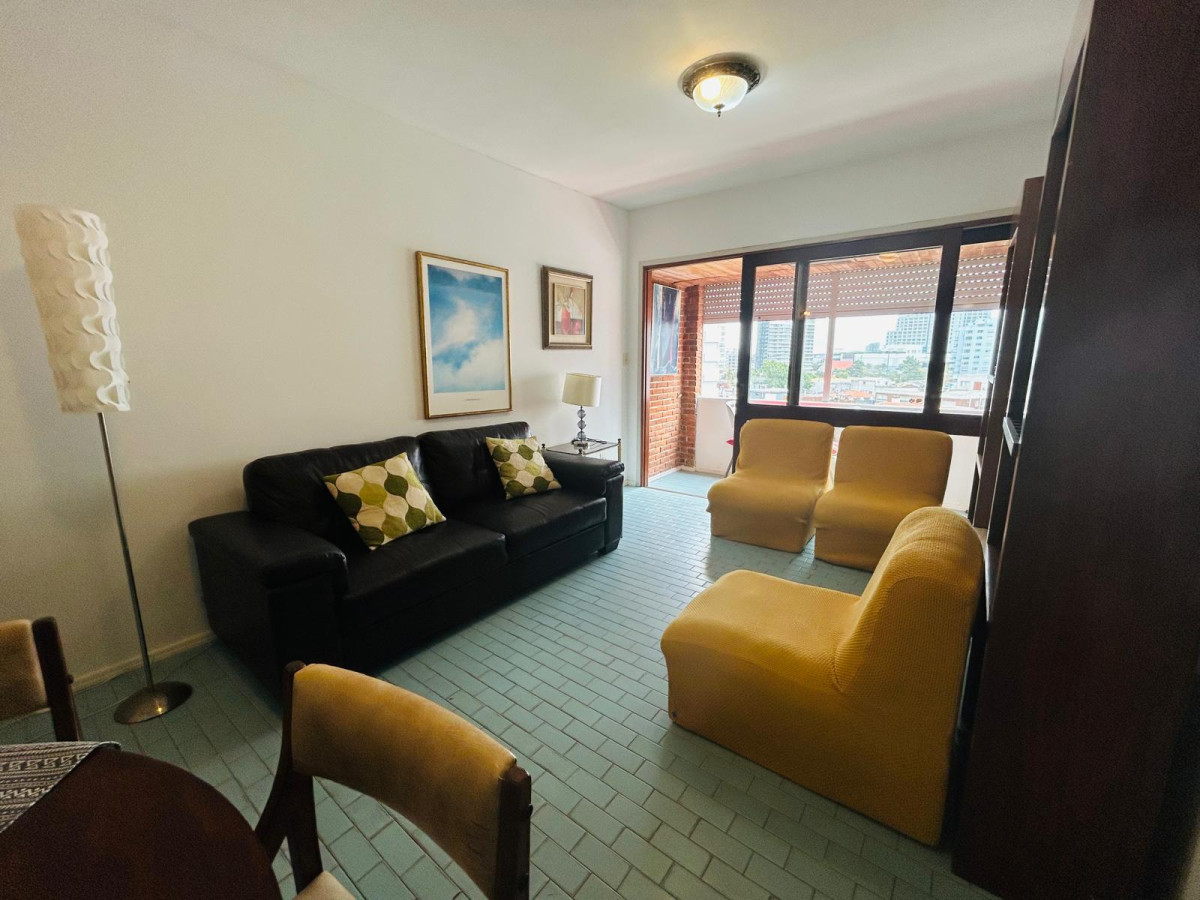 Apartamento ID.2902 - Apto en Venta en Edificio Islamar, Terraza, garage en subsuelo